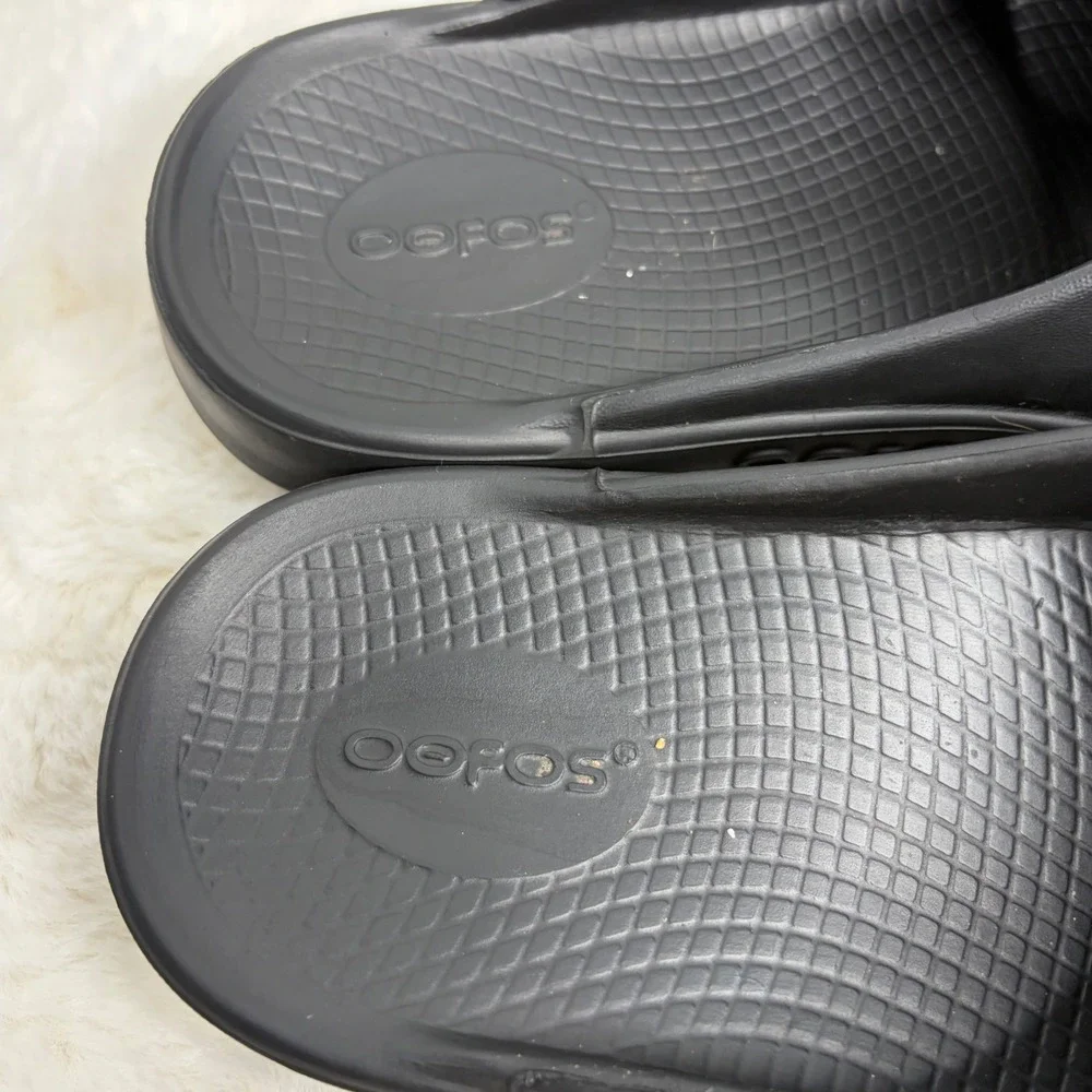 OOFOS OOahh Black Recovery Slide Sandals Mens 7 Womens 9 EU 40 Arch Support